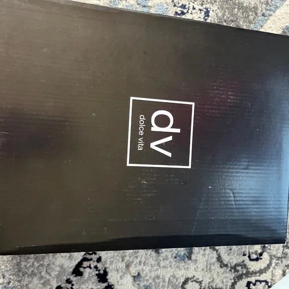 Dolce Vita Platform Sandals - Size 6 - Picture 6 of 7